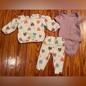 Baby Girl 3pc Outfit - Carter’s 6M - Colorful Hearts, Sweater Pants Bodysuit Set